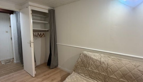 Logement �tudiant T2 &agrave; Atur (24750)