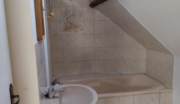Logement tudiant T2 à Aubepierre Ozouer le Repos (77720)