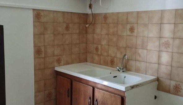 Logement tudiant T2 à Aubin (12110)