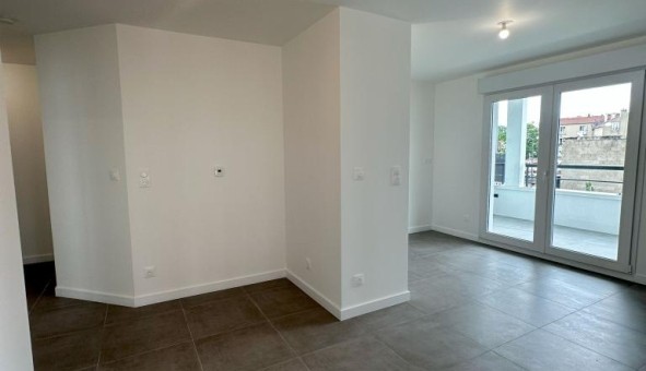 Logement tudiant Location T2 Vide Aulnay sous Bois (93600)