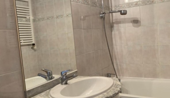 Logement �tudiant T2 &agrave; Avermes (03000)