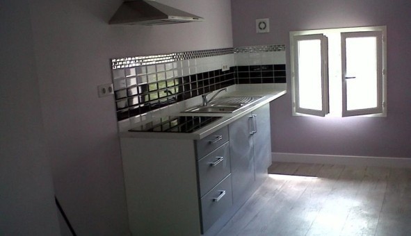 Logement �tudiant Location T2 Vide Avy (17800)