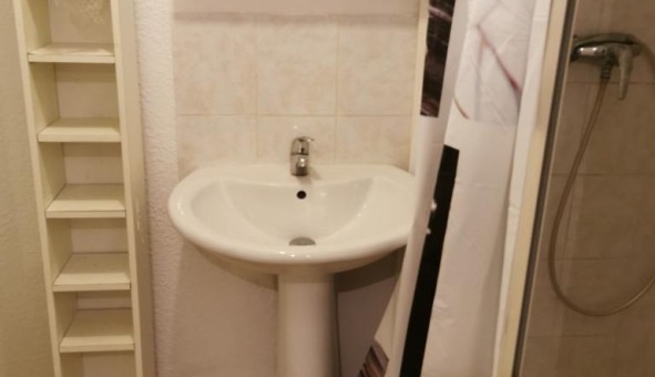 Logement tudiant T2 à Bages (11100)