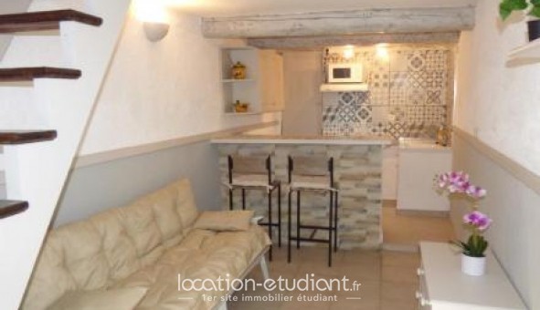 Logement étudiant T2 à Bagnols en Forêt (83600)