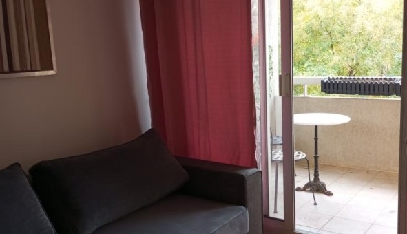 Logement tudiant T2 à Bagnols sur Cze (30200)