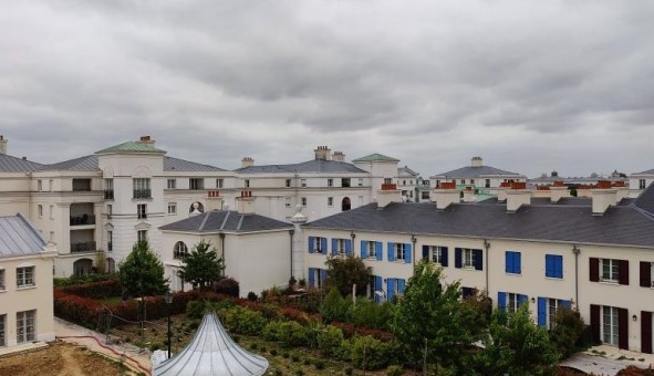Logement tudiant Location T2 Vide Bailly Romainvilliers (77700)