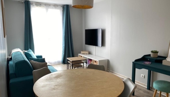 Logement tudiant Location T2 Vide Bailly Romainvilliers (77700)