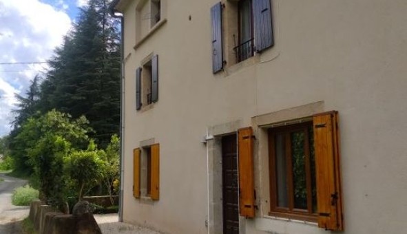 Logement �tudiant T2 &agrave; Banne (07460)