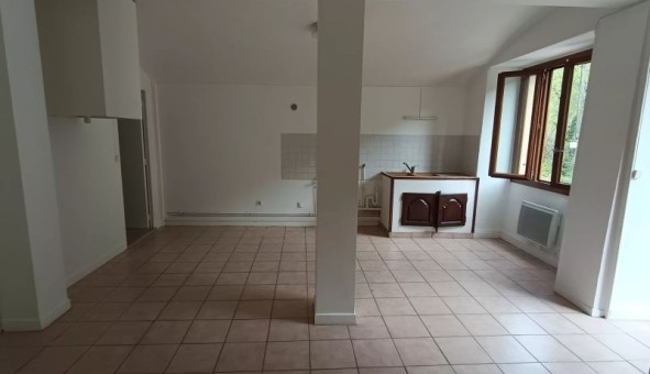 Logement �tudiant T2 &agrave; Banne (07460)