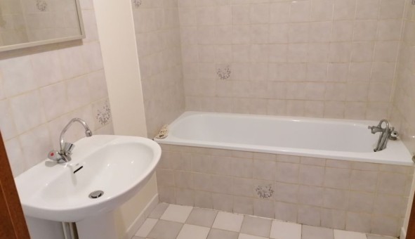 Logement �tudiant T2 &agrave; Bazens (47130)