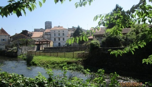 Logement tudiant T2 à Beaussac (24340)