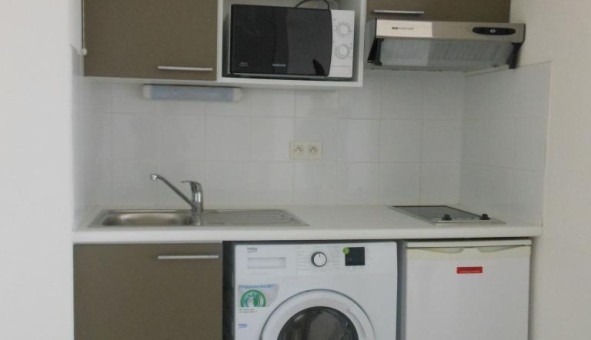 Logement tudiant Location T2 Vide Bessines (79000)