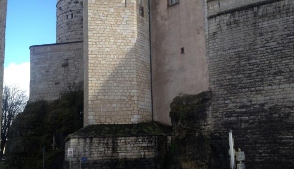 Logement tudiant Location T2 Vide Bethoncourt (25200)