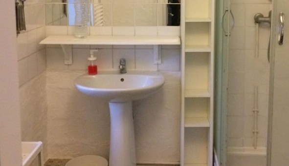 Logement �tudiant T2 &agrave; Bl�r� (37150)