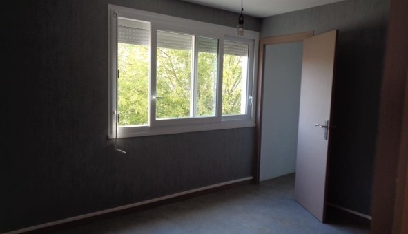 Logement tudiant T2 à Bordeaux (33300)