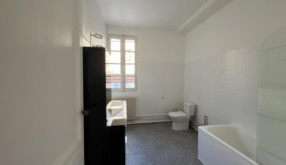 Logement tudiant T2 à Bordeaux (33300)
