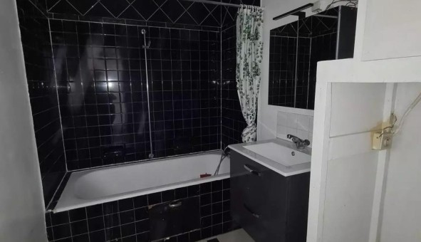 Logement �tudiant T2 &agrave; Bordeaux (33300)