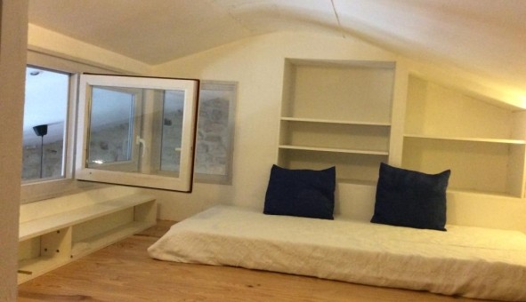 Logement �tudiant T2 &agrave; Bordeaux (33300)