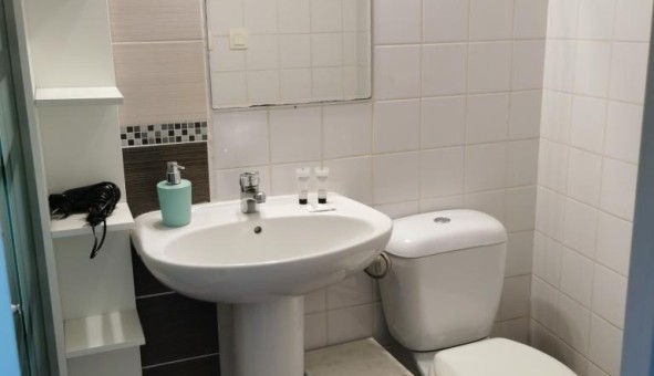 Logement �tudiant T2 &agrave; Bordeaux (33300)