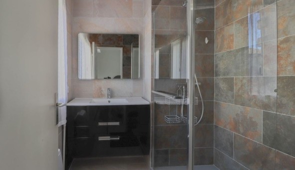 Logement �tudiant T2 &agrave; Bordeaux (33300)