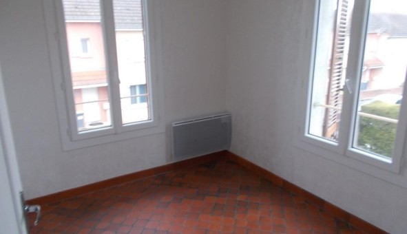 Logement tudiant T2 à Bost (03300)