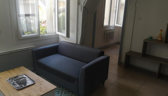 Logement tudiant Location T2 Vide Bourges (18000)