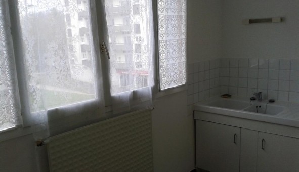 Logement tudiant T2 à Bourges (18000)
