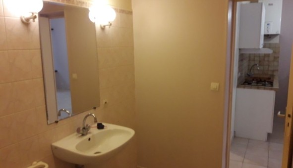 Logement �tudiant T2 &agrave; Bourges (18000)