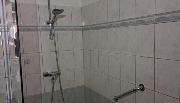Logement tudiant T2 à Brethenay (52000)