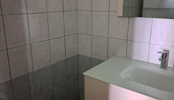Logement tudiant T2 à Brethenay (52000)