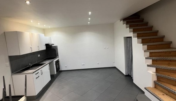 Logement �tudiant T2 &agrave; Cabri�s (13480)