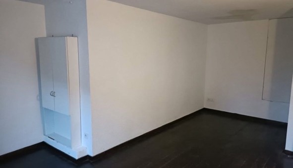 Logement �tudiant T2 &agrave; Cadem�ne (25290)