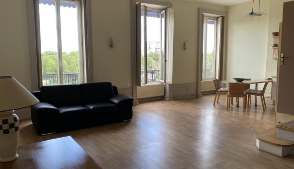 Logement tudiant Location T2 Vide Caluire et Cuire (69300)