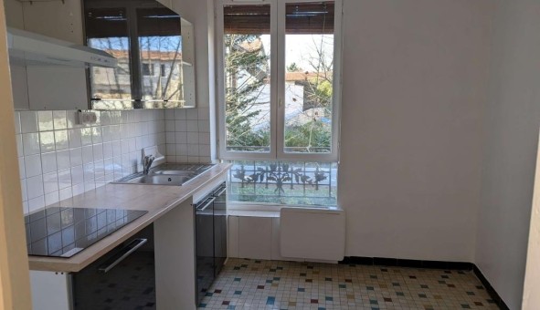 Logement �tudiant T2 &agrave; Caluire et Cuire (69300)