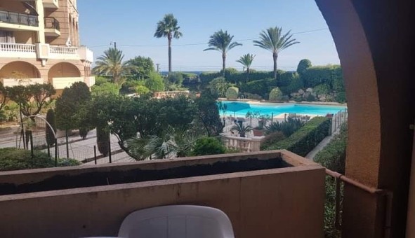 Logement tudiant Location T2 Vide Cannes (06400)