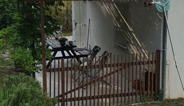Logement tudiant T2 à Caseneuve (84750)