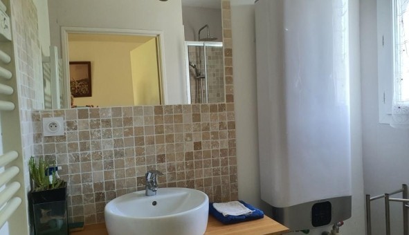 Logement tudiant T2 à Caseneuve (84750)