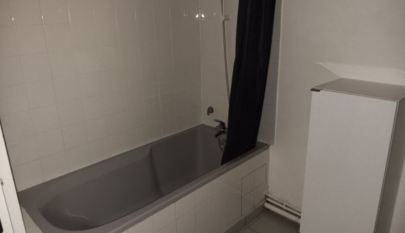 Logement �tudiant T2 &agrave; Ch�lons en Champagne (51000)