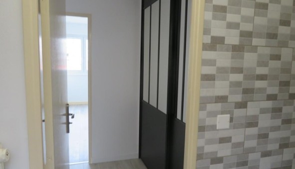 Logement tudiant T2 à Chamalires (63400)