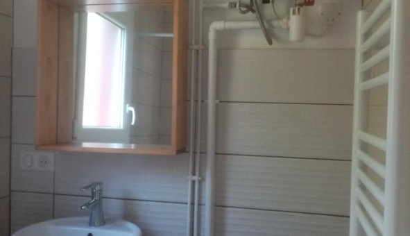 Logement �tudiant T2 &agrave; Chambeugle (89120)