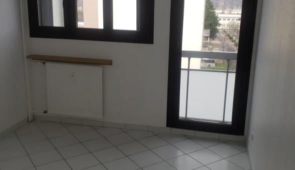 Logement tudiant Location T2 Vide Champagnier (38800)