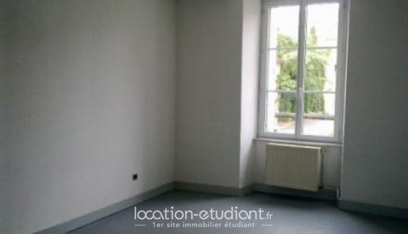 Logement tudiant Location T2 Vide Charenton du Cher (18210)