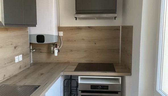 Logement tudiant T2 à Chteaudouble (83300)