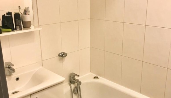 Logement �tudiant T2 &agrave; Ch�teauneuf du Pape (84230)