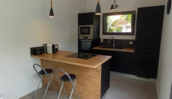 Logement tudiant T2 à Chteauneuf le Rouge (13790)