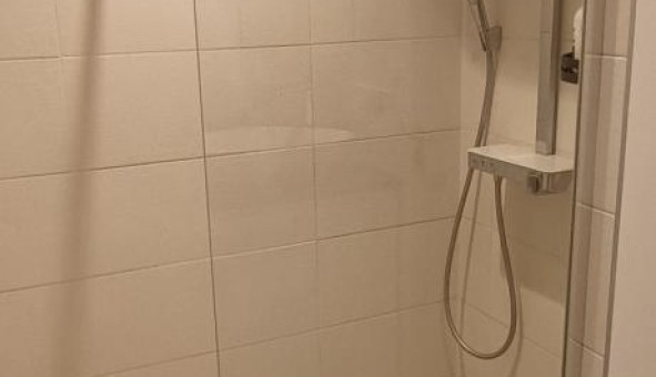 Logement tudiant T2 à Chteauneuf le Rouge (13790)