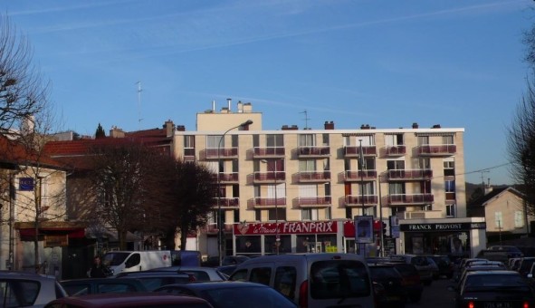Logement tudiant Location T2 Vide Chaville (92370)