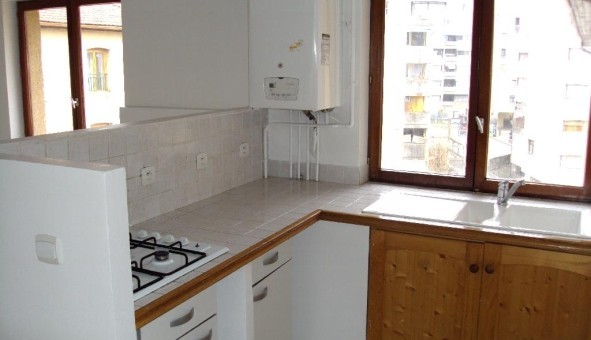 Logement tudiant T2 à Chuzelles (38200)