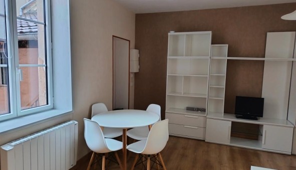 Logement �tudiant T2 &agrave; Chuzelles (38200)