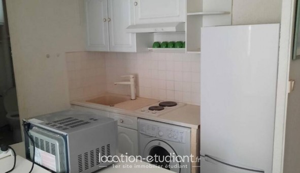 Logement tudiant T2 à Collobrires (83610)
